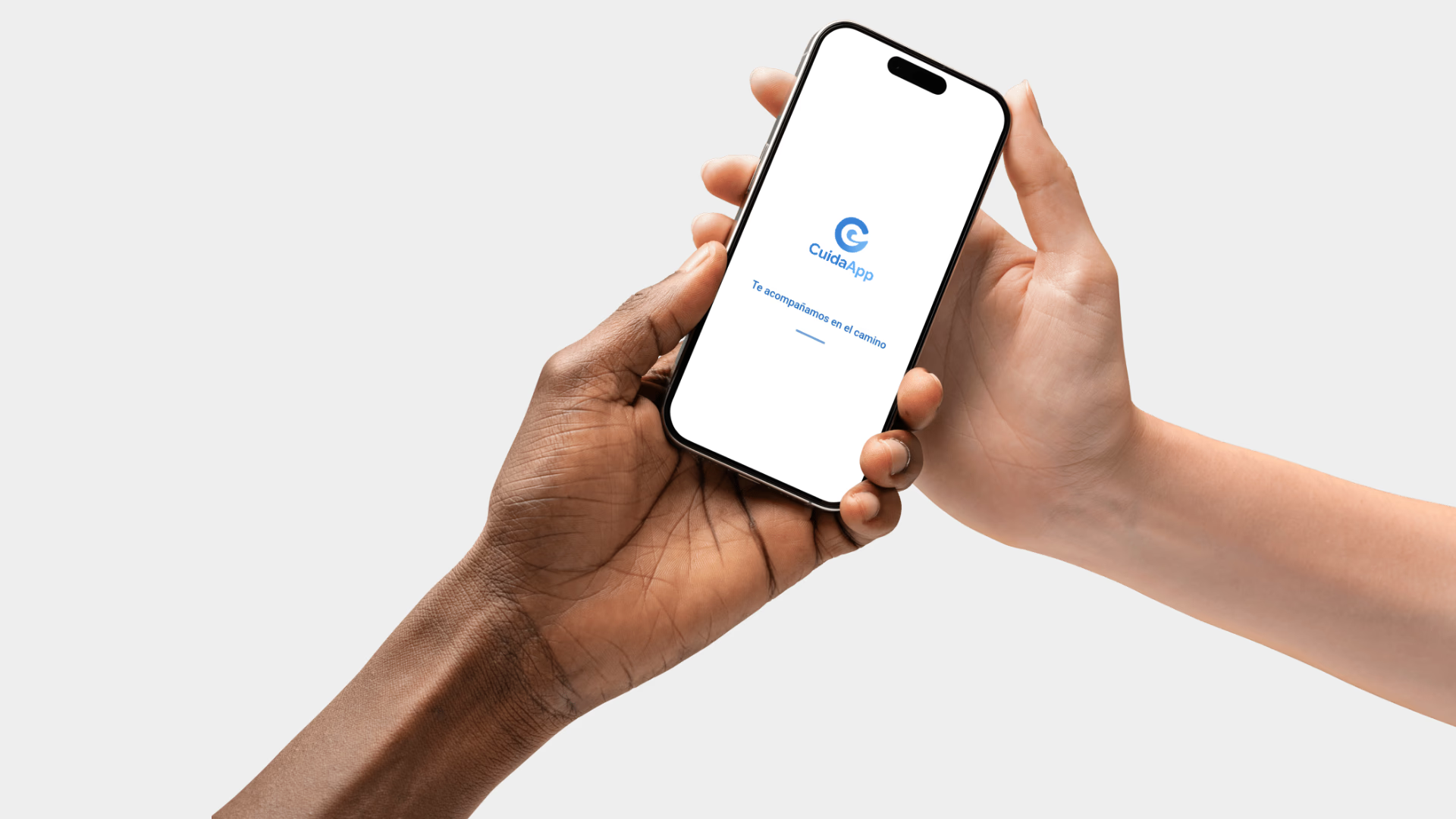 Pantalla de bienvenida de Cuidapp con el logo y el mensaje: te acompañamos en el camino